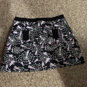 NWOT Spider web skirt 1x